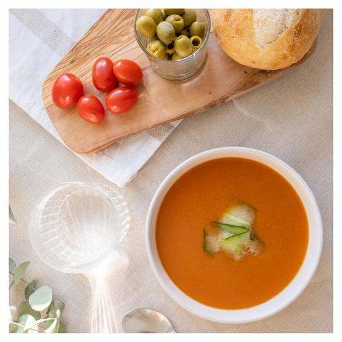 Where and how is Alvalle Gazpacho made?